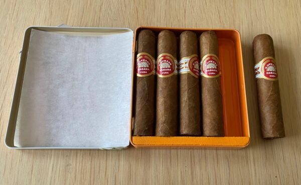 H.Upmann Half Corona